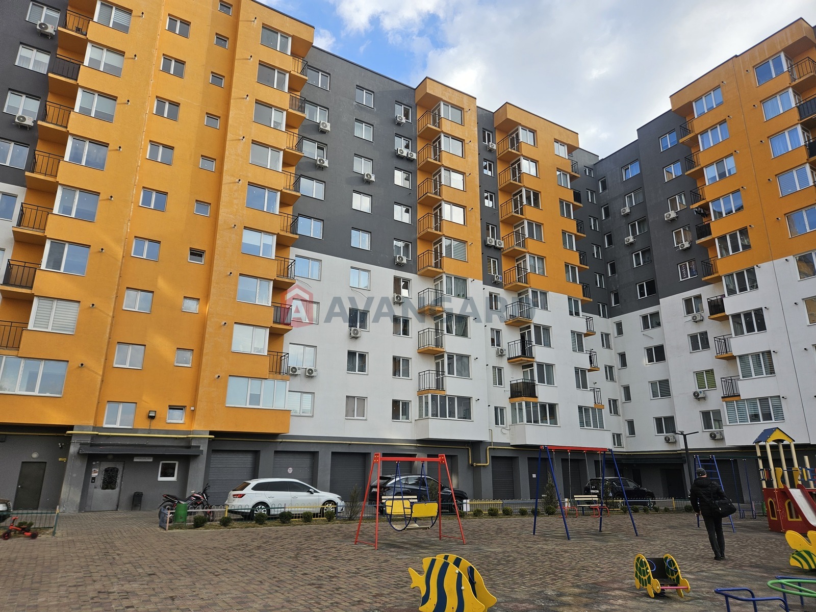 2 ��. ��������, 54/-/18 ��. �., 8/10 ������ ���� 20