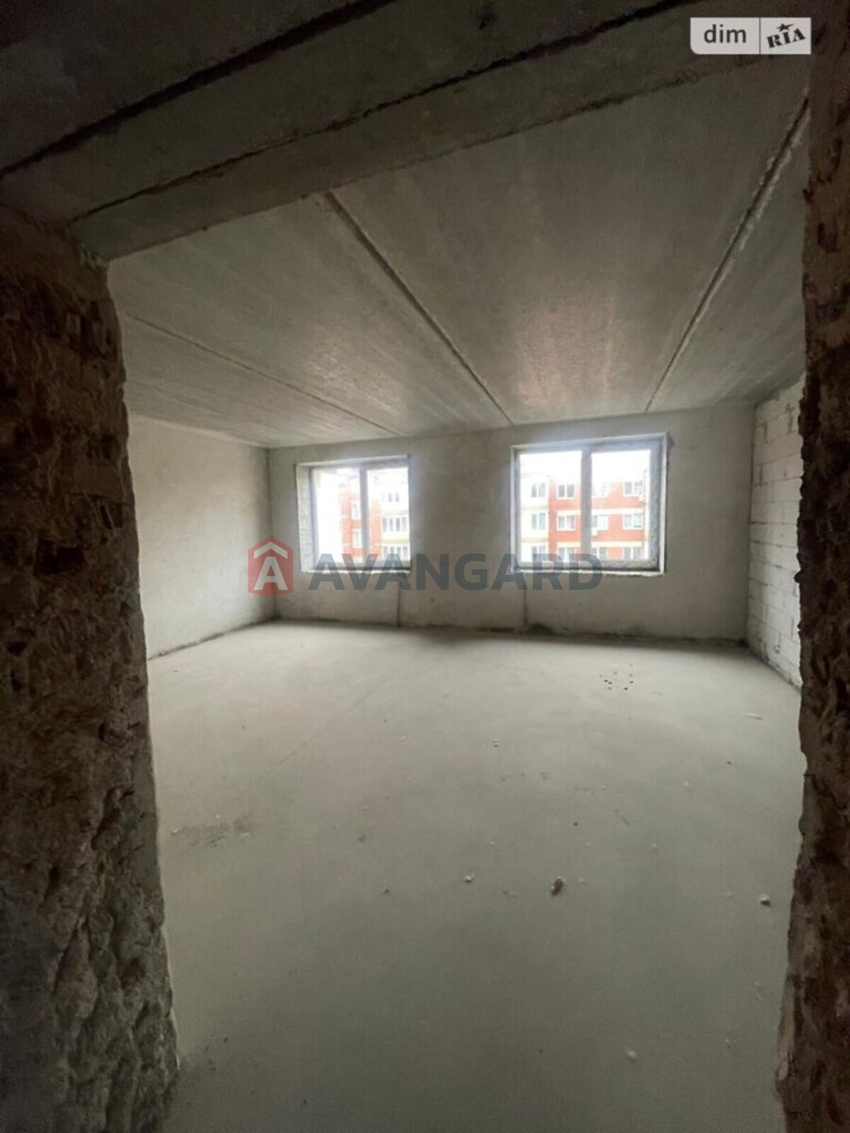 3 ��. ��������, 103/70/12 ��. �., 9/10 ������ ���� 1