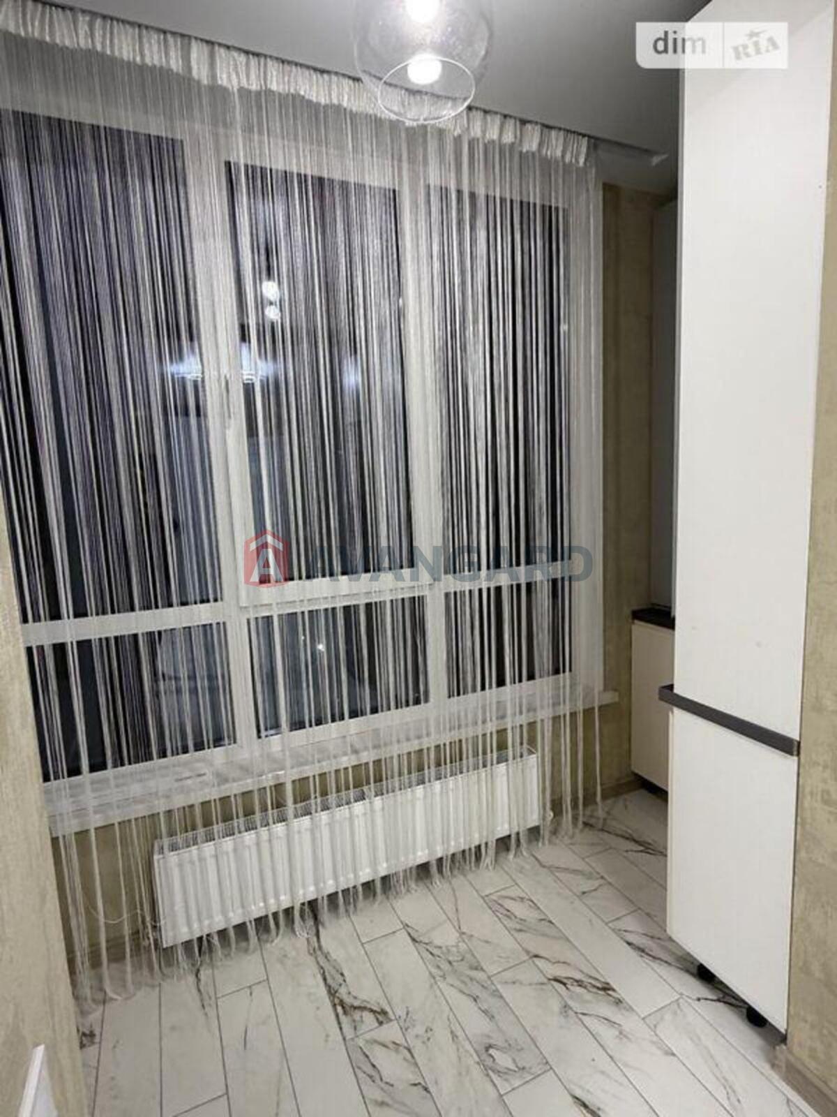 2 ��. ��������, 41/-/9 ��. �., 5/10 ������ ���� 11