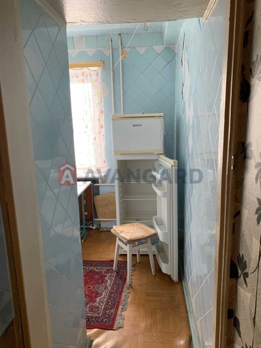 2 ��. ��������, 42/-/6 ��. �., 3/5 ������ ���� 5