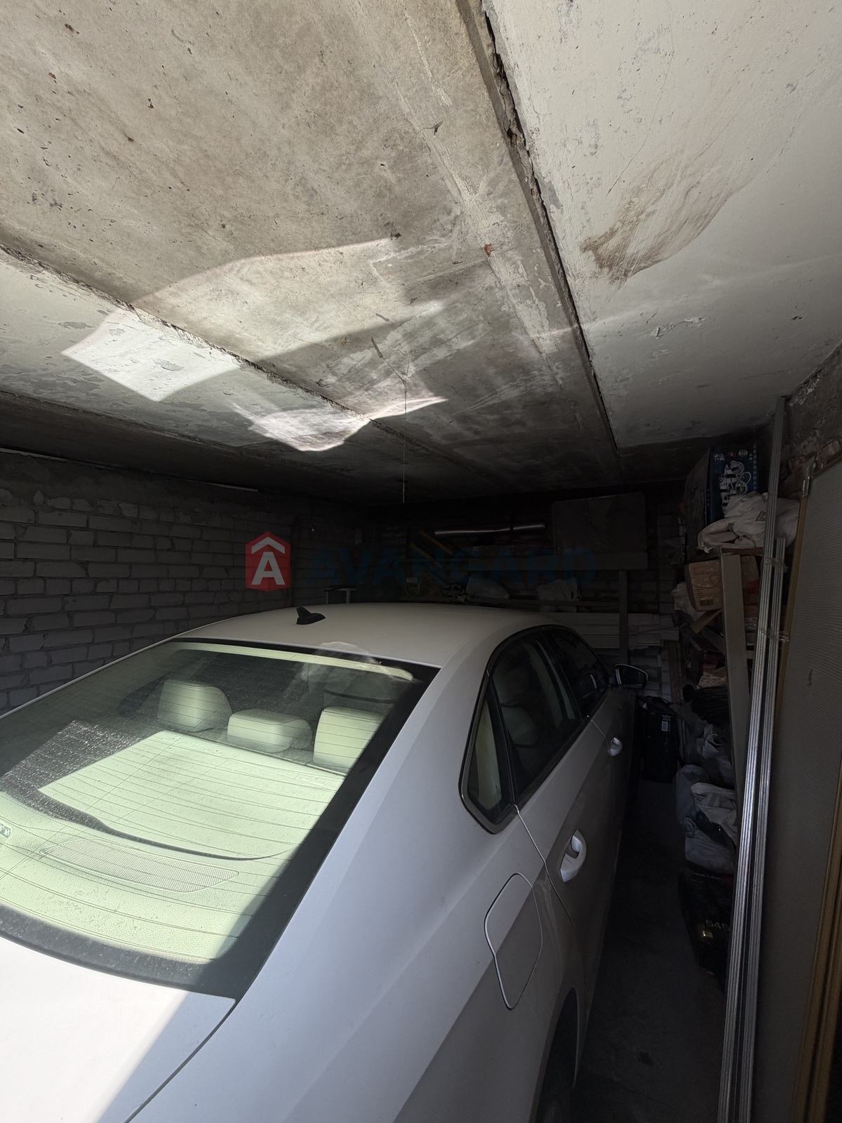 2 ��. ��������, 50,5/27,8/6,3 ��. �., 3/3 ������ ���� 15