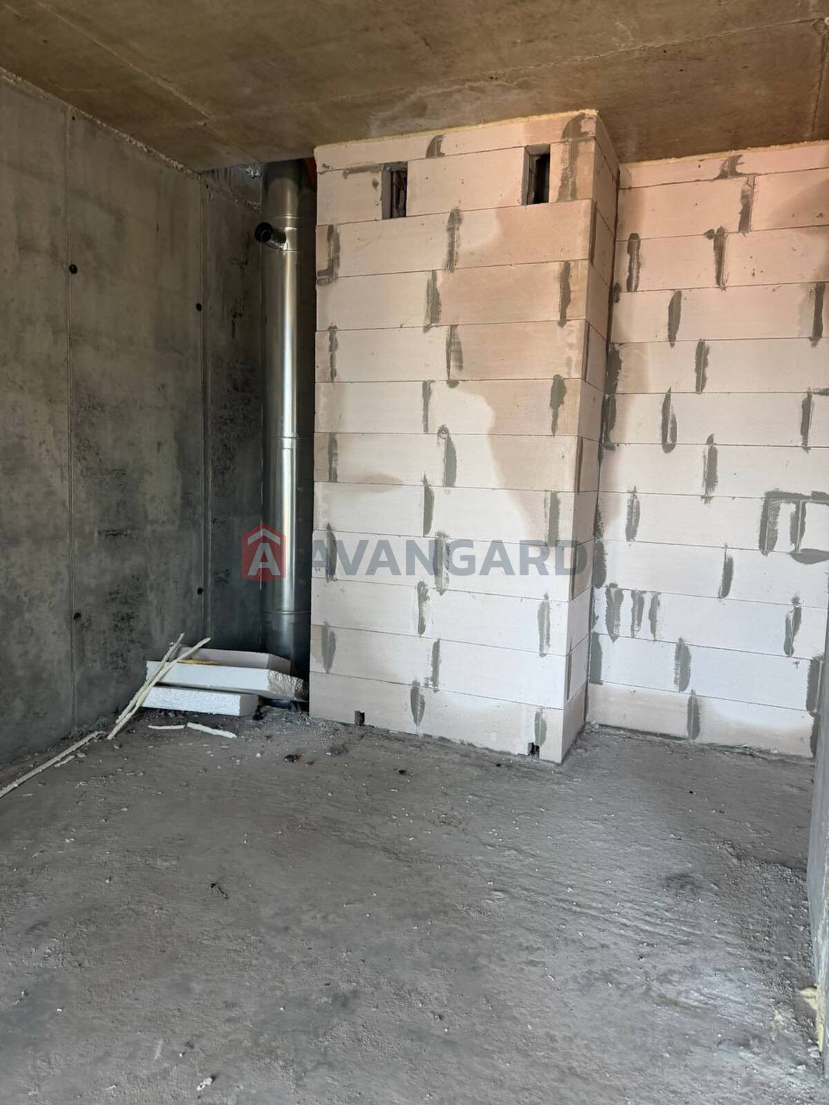 2 ��. ��������, 81,17/30,81/13 ��. �., 6/9 ������ ���� 2