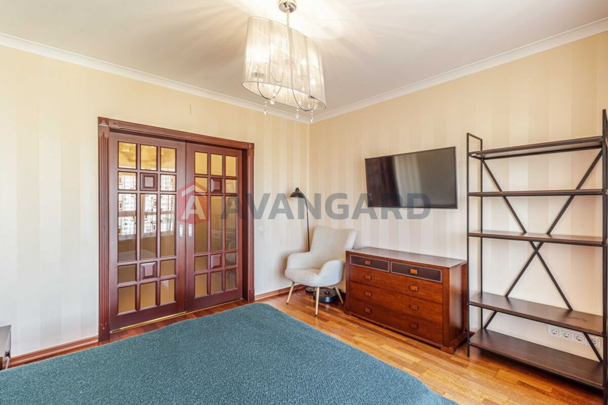 3 ��. ��������, 87/-/16 ��. �., 21/25 ������ ���� 12