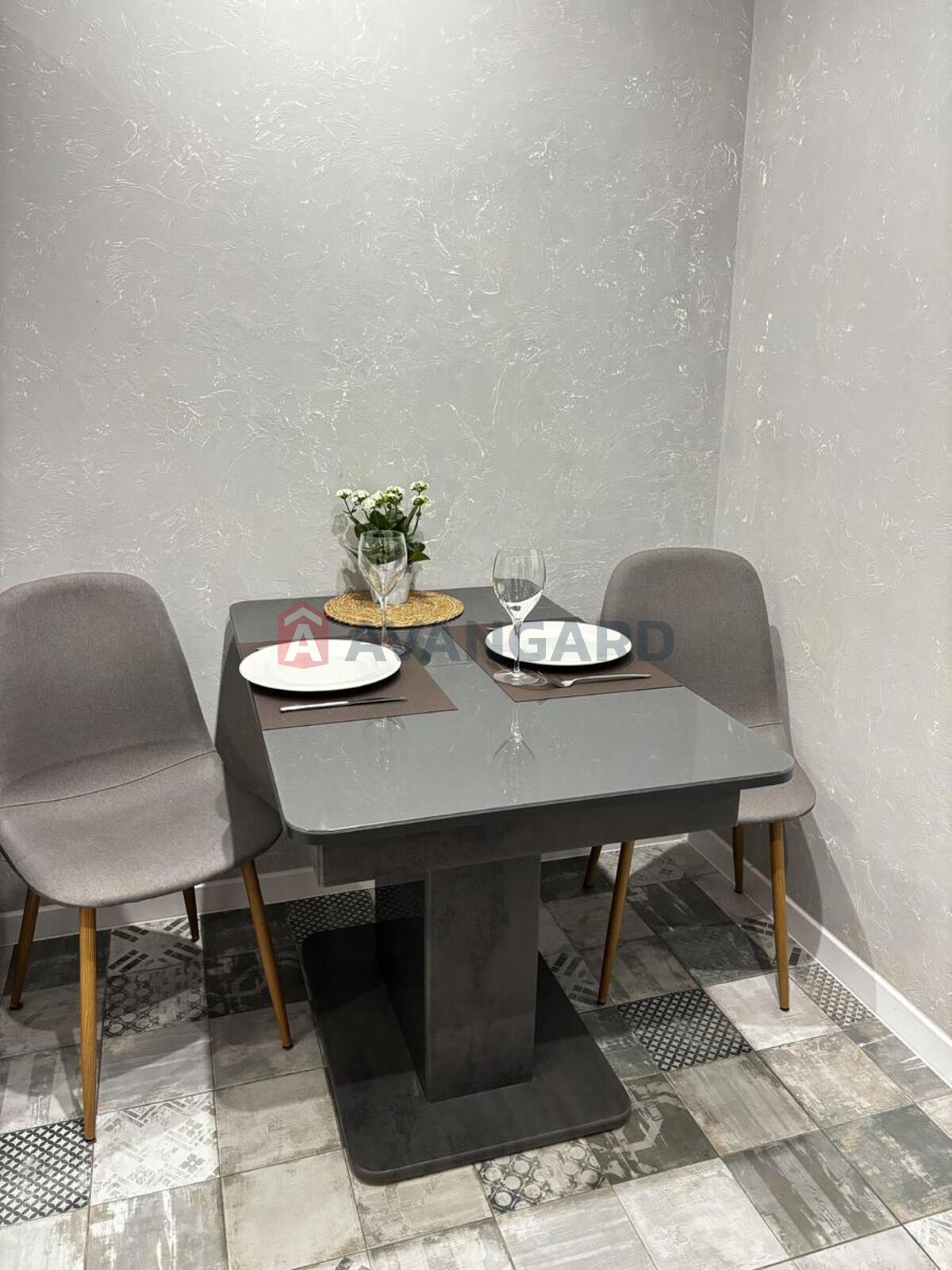 1 ��. ��������, 40/19/7 ��. �., 6/9 ������ ���� 3