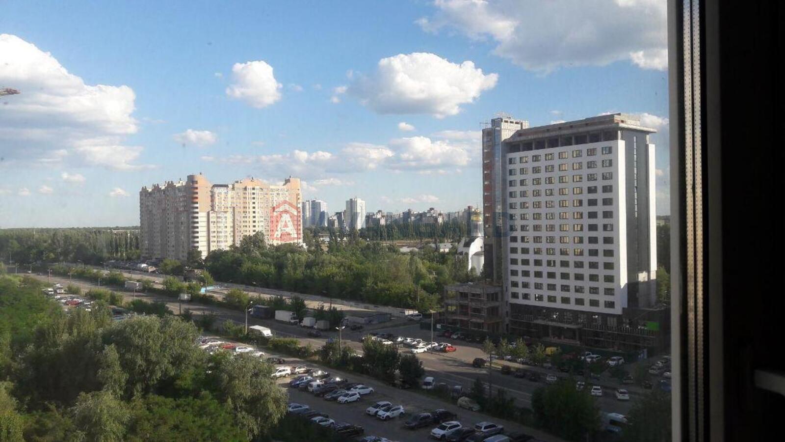 2 ��. ��������, 83/45/18 ��. �., 9/13 ������ ���� 1