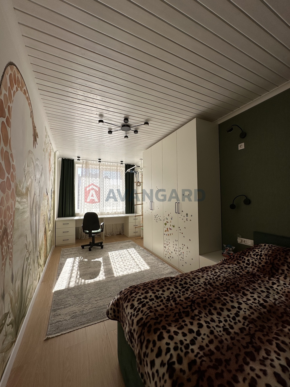 2 ��. ��������, 67/-/24 ��. �., 7/10 ������ ���� 13