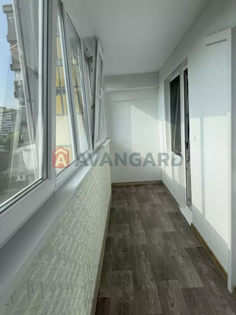 1 ��. ��������, 40/-/7 ��. �., 8/12 ������ ���� 4