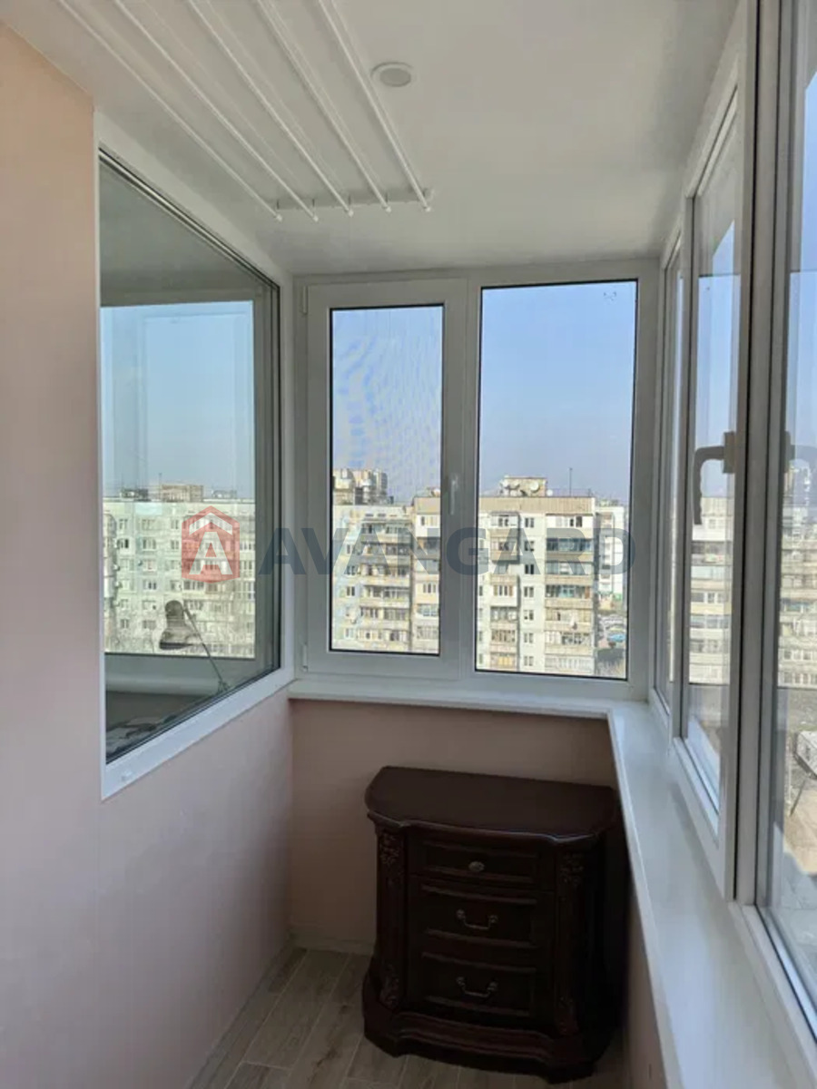 2 ��. ��������, 50/-/15 ��. �., 10/14 ������ ���� 12