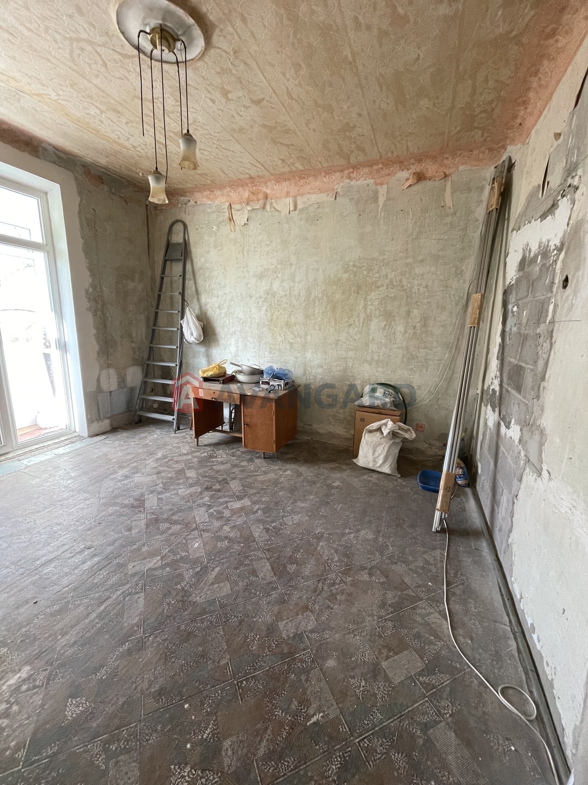 2 ��. ��������, 56/-/7 ��. �., 2/2 ������ ���� 10