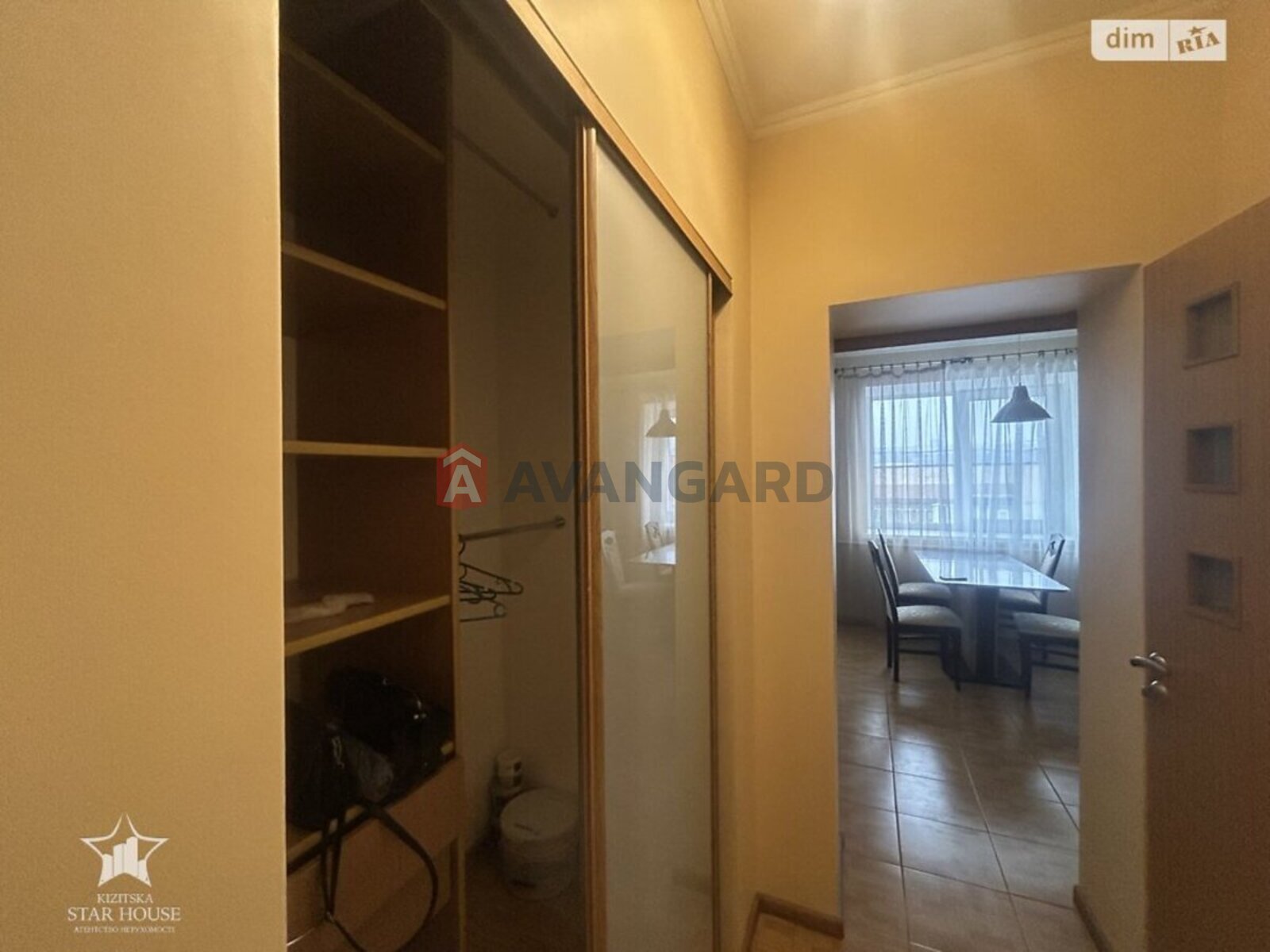 2 ��. ��������, 68/33/13 ��. �., 9/9 ������ ���� 9