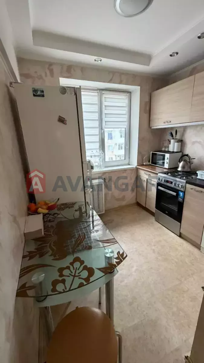 3 ��. ��������, 58/-/- ��. �., 5/5 ������ ���� 1