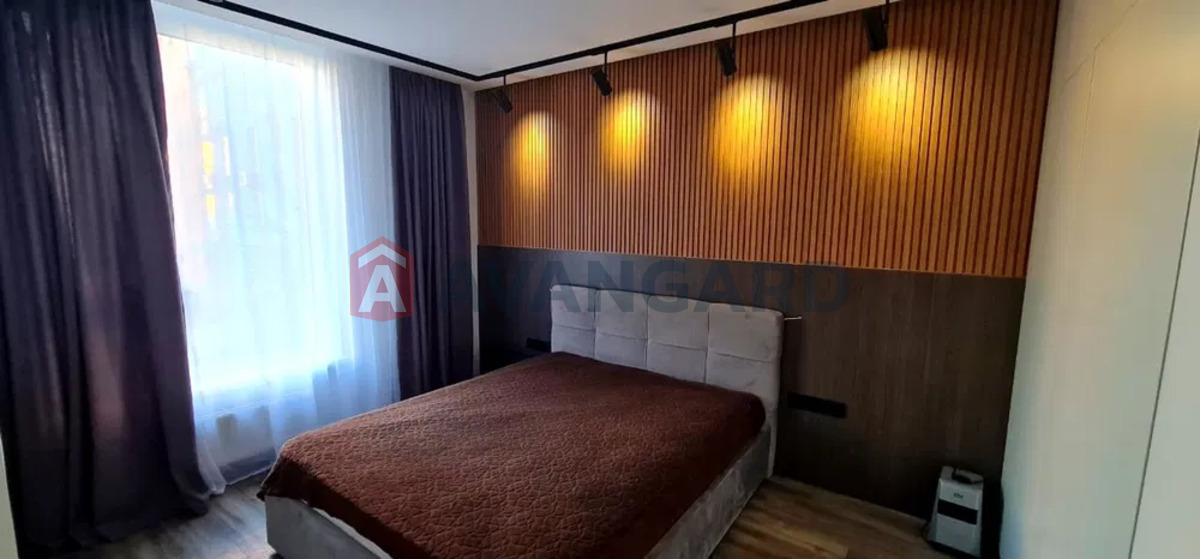 3 ��. ��������, 86/-/15 ��. �., 2/12 ������ ���� 19