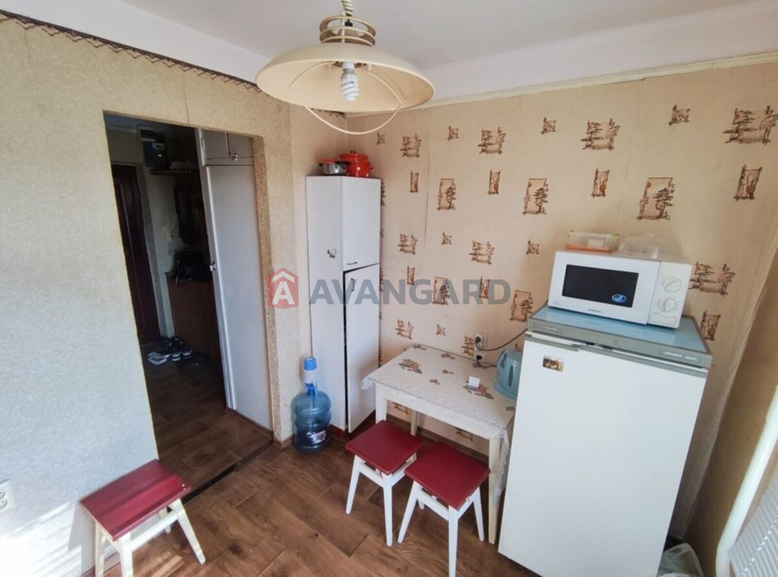 1 ��. ��������, 32/-/7 ��. �., 8/9 ������ ���� 2