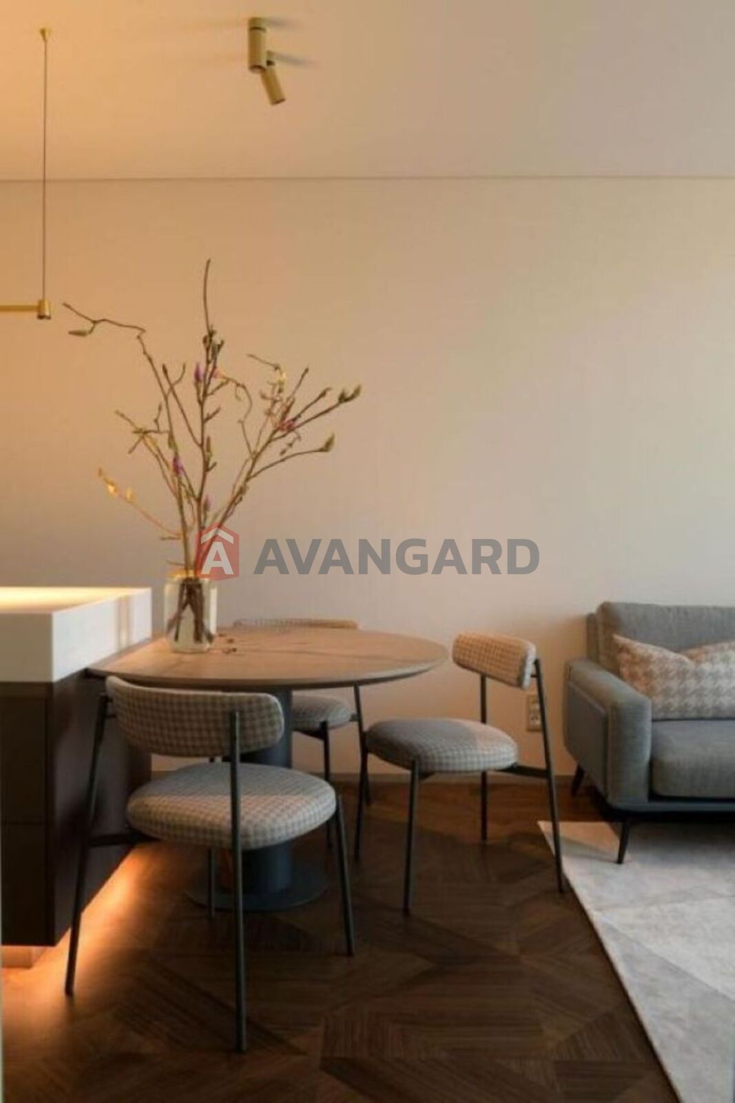 2 ��. ��������, 68/30/20 ��. �., 12/26 ������ ���� 4