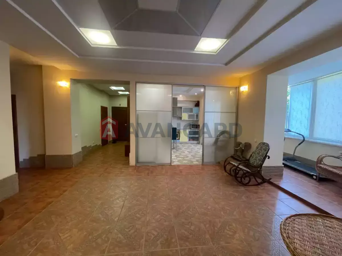 4 кім. квартира, 123/-/- кв. м., 1/5 поверх фото 10 4 кім. квартира, 123/-/- кв. м., 1/5 поверх фото 10