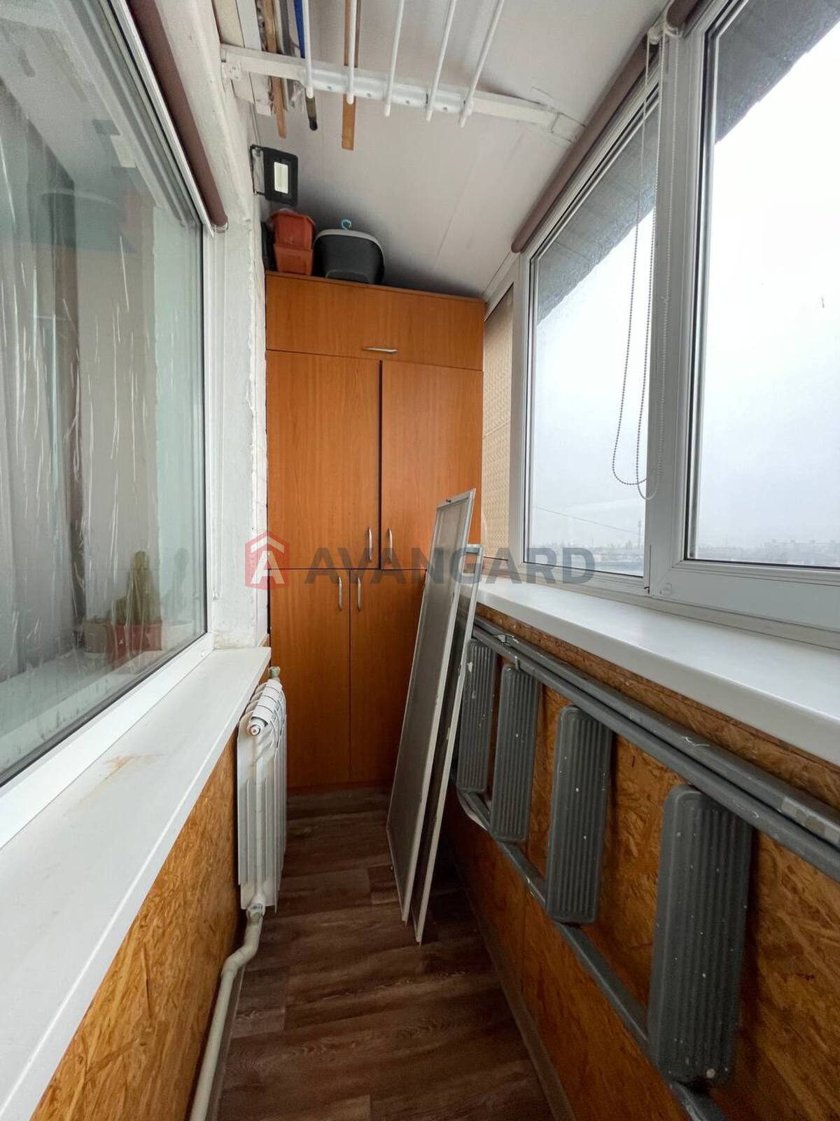 2 ����. ��������, 45,5/28,5/6,5 ��. �., 9/9 ���� ���� 8