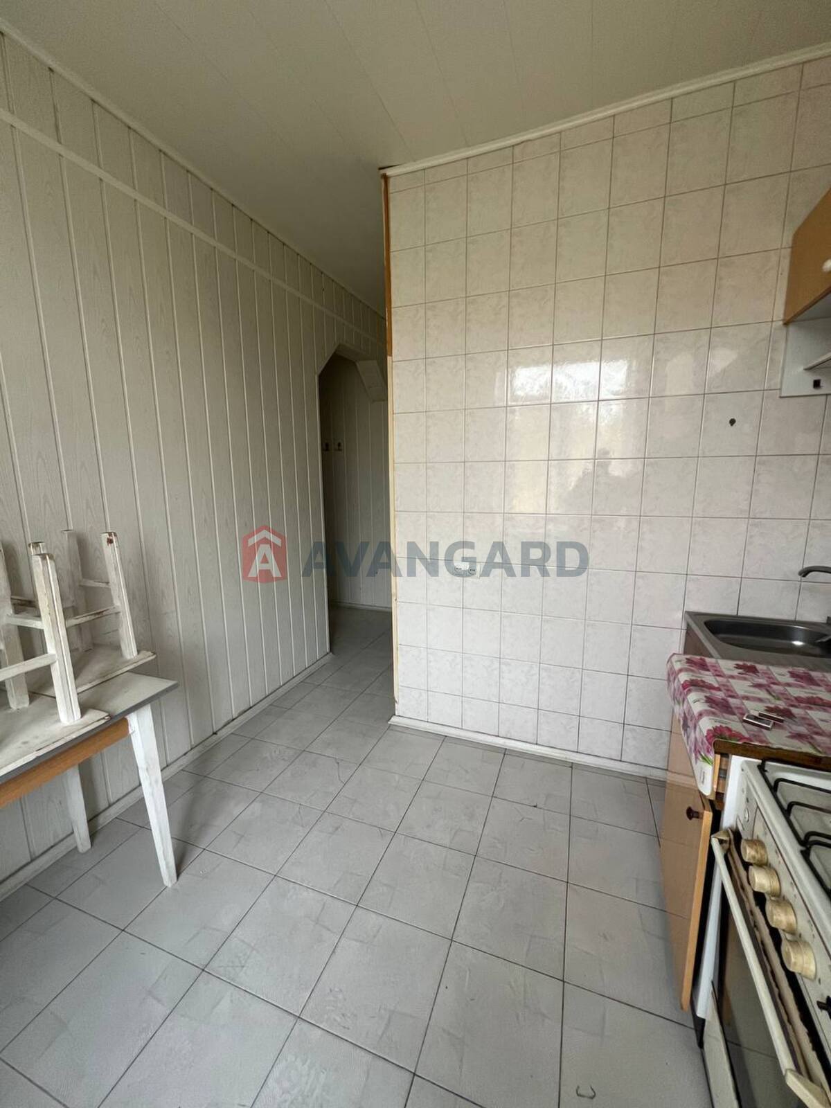 2 ��. ��������, 50/-/9 ��. �., 5/5 ������ ���� 6