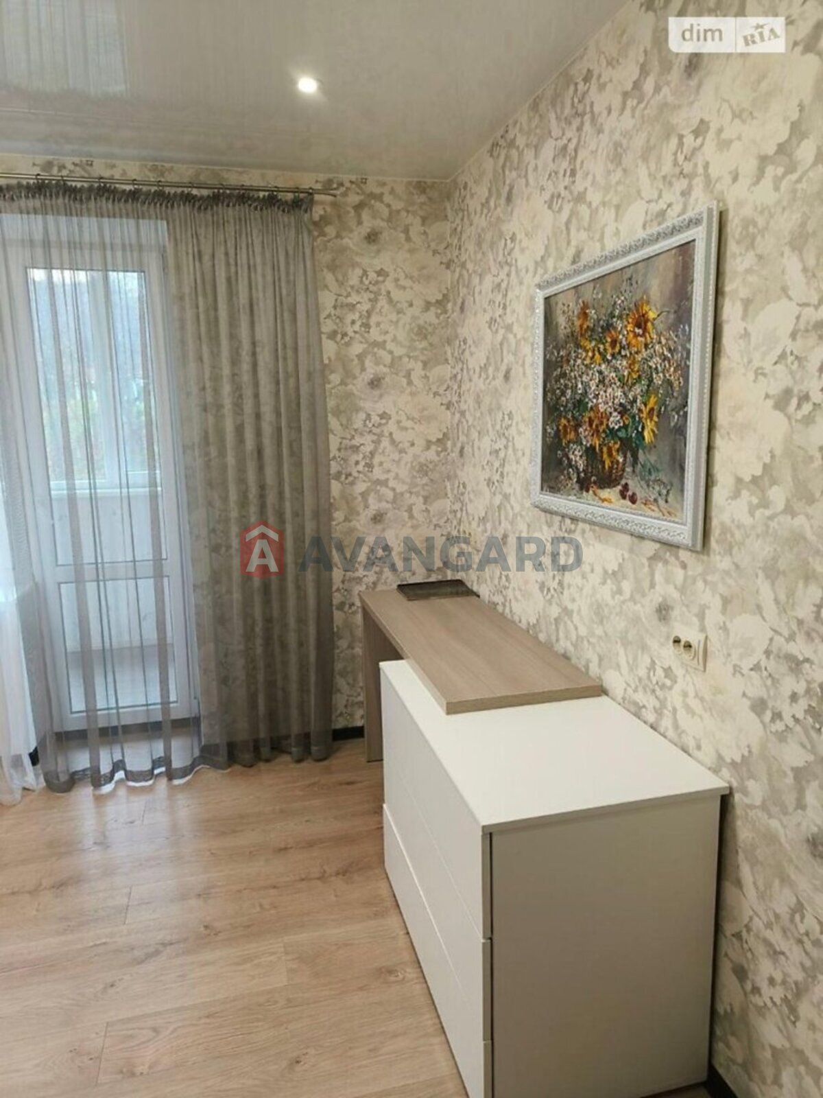 3 ��. ��������, 92/53/14 ��. �., 3/10 ������ ���� 7