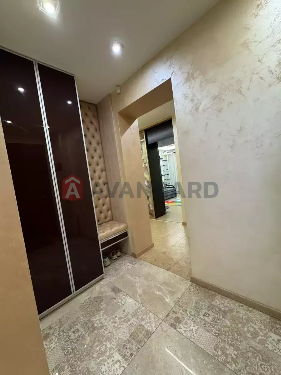 4 ��. ��������, 104/-/- ��. �., 7/9 ������ ���� 14