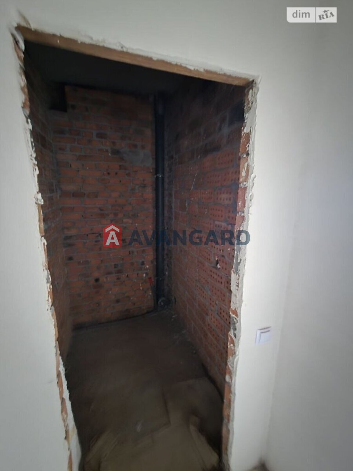 2 ��. ��������, 86/52/18 ��. �., 2/11 ������ ���� 5