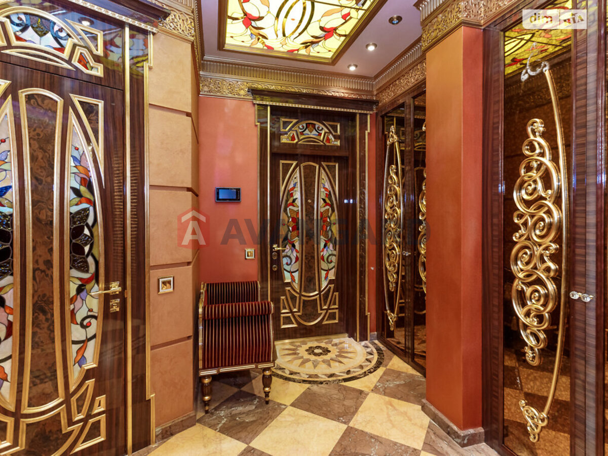 2 ��. ��������, 86/38/15 ��. �., 18/26 ������ ���� 19