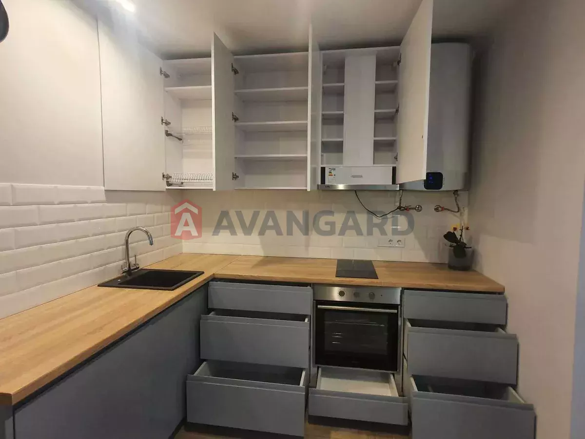 1 ��. ��������, 46/-/14 ��. �., 10/10 ������ ���� 3