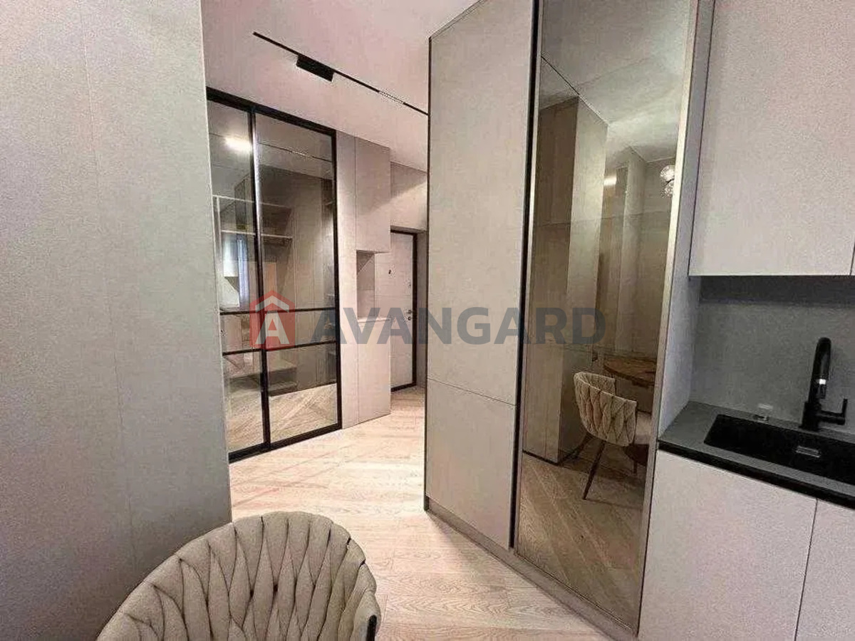 1 ��. ��������, 46/-/20 ��. �., 3/30 ������ ���� 4