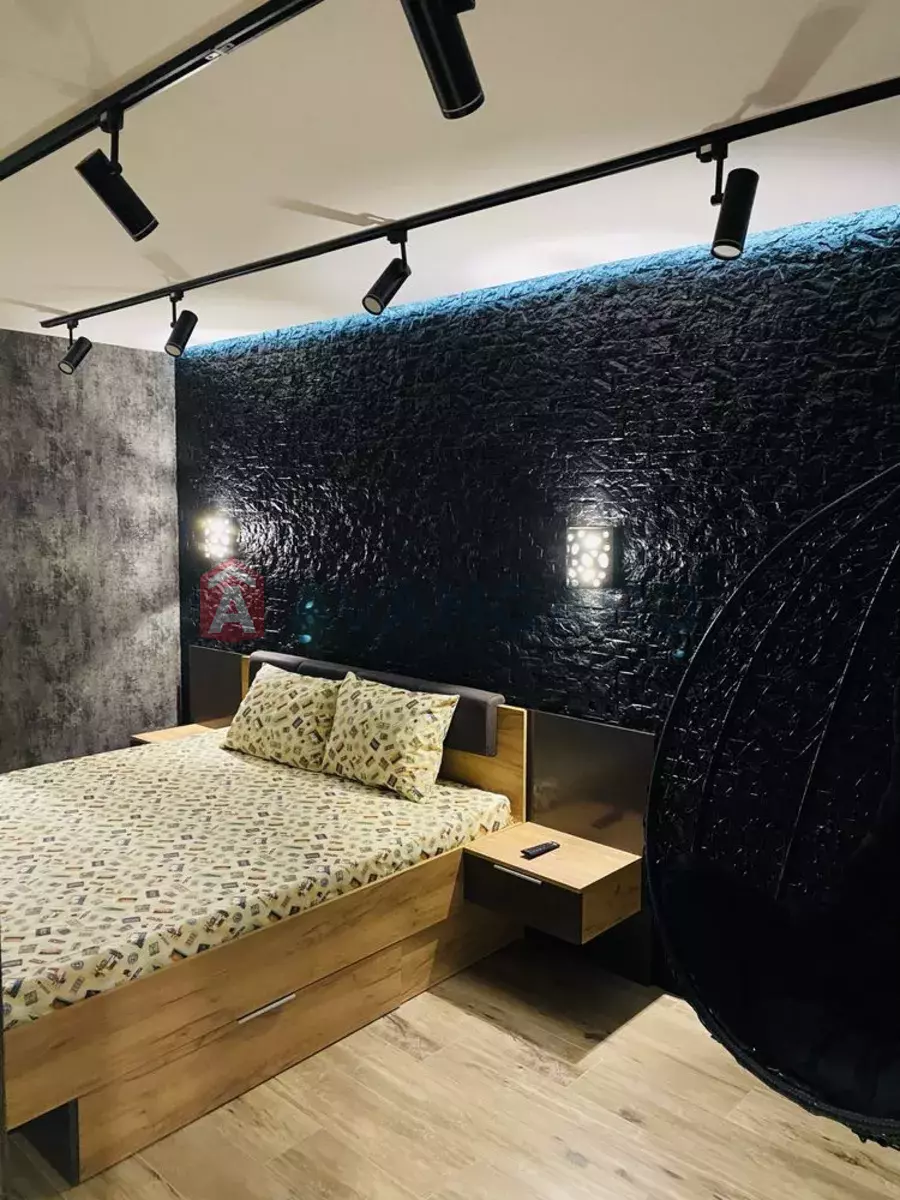 2 ��. ��������, 50/-/18 ��. �., 6/12 ������ ���� 15