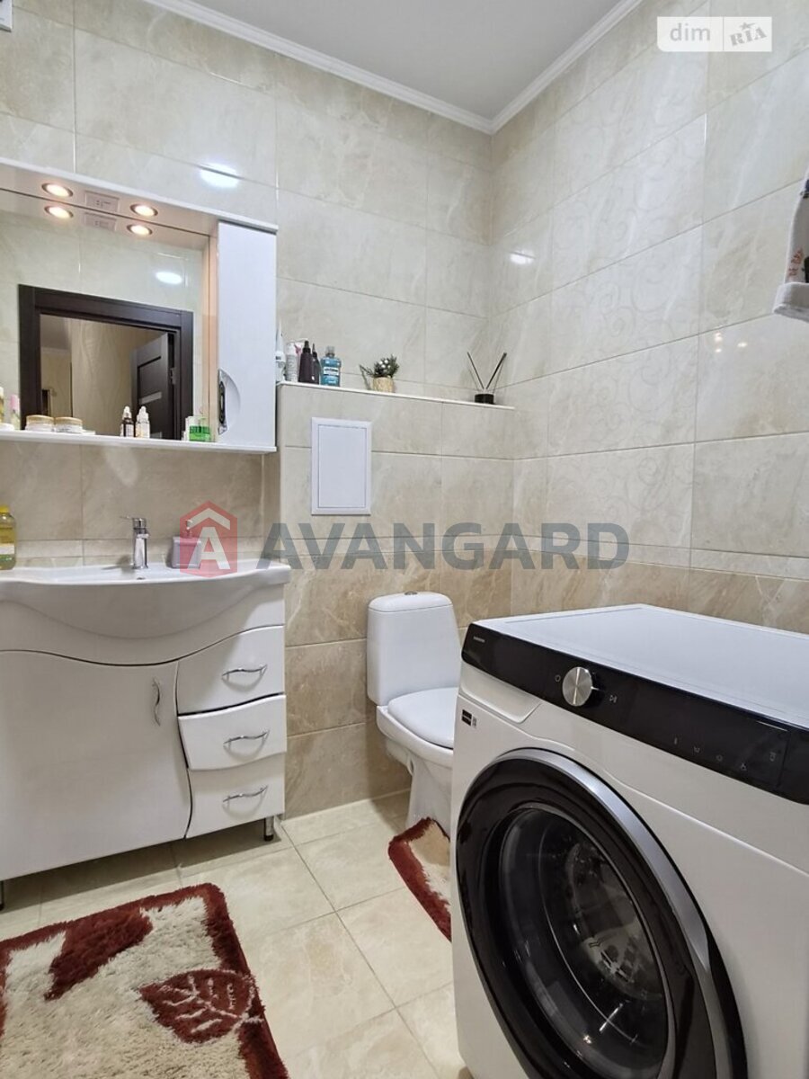 2 ��. ��������, 92/60/20 ��. �., 3/9 ������ ���� 21