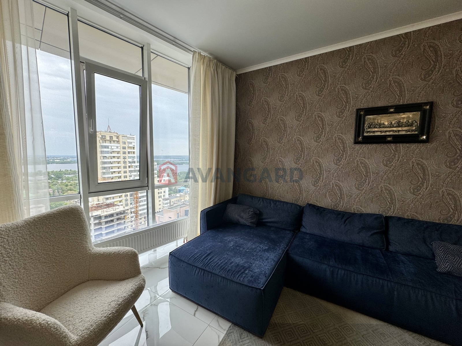 4 ��. ��������, 114/100/25 ��. �., 15/17 ������ ���� 3