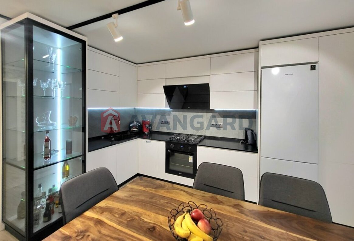 3 ����. ��������, 91/45/40 ��. �., 4/8 ���� ���� 9