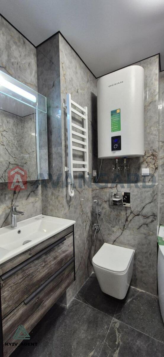 3 ��. ��������, 55/25/19 ��. �., 5/21 ������ ���� 12