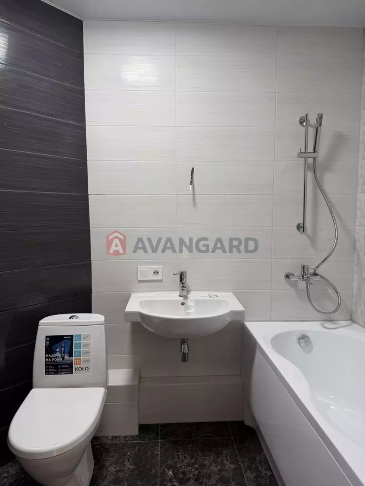 3 ��. ��������, 72,2/-/9,4 ��. �., 9/12 ������ ���� 1