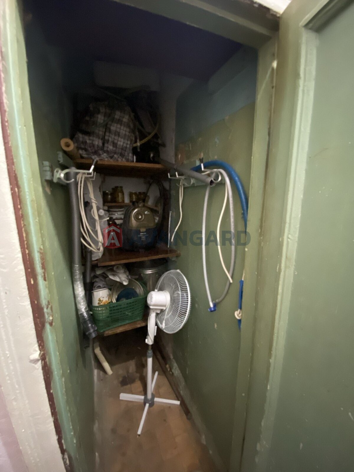 2 ��. ��������, 50/-/6 ��. �., 2/2 ������ ���� 3