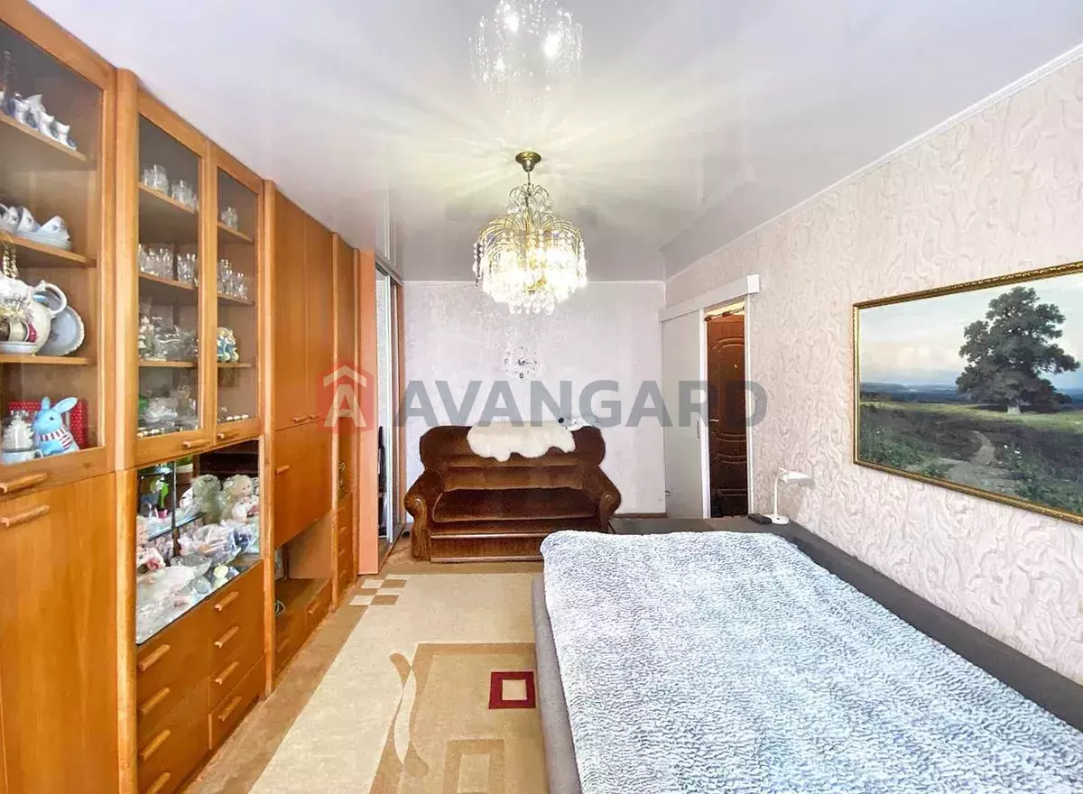 1 ��. ��������, 30/18/6 ��. �., 4/9 ������ ���� 9