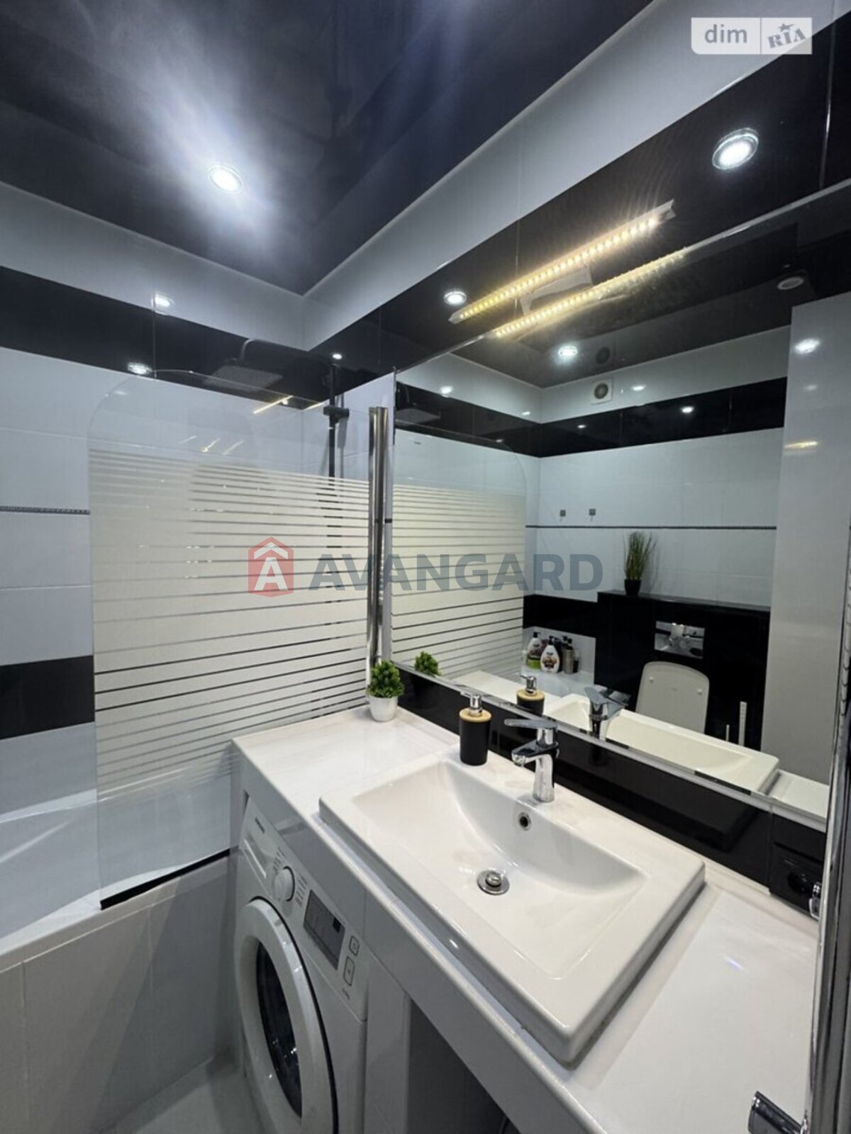 2 ��. ��������, 65/33/11 ��. �., 8/10 ������ ���� 7