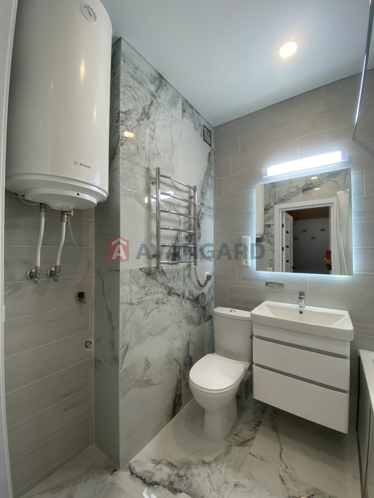 1 ��. ��������, 44/14/20 ��. �., 24/26 ������ ���� 22