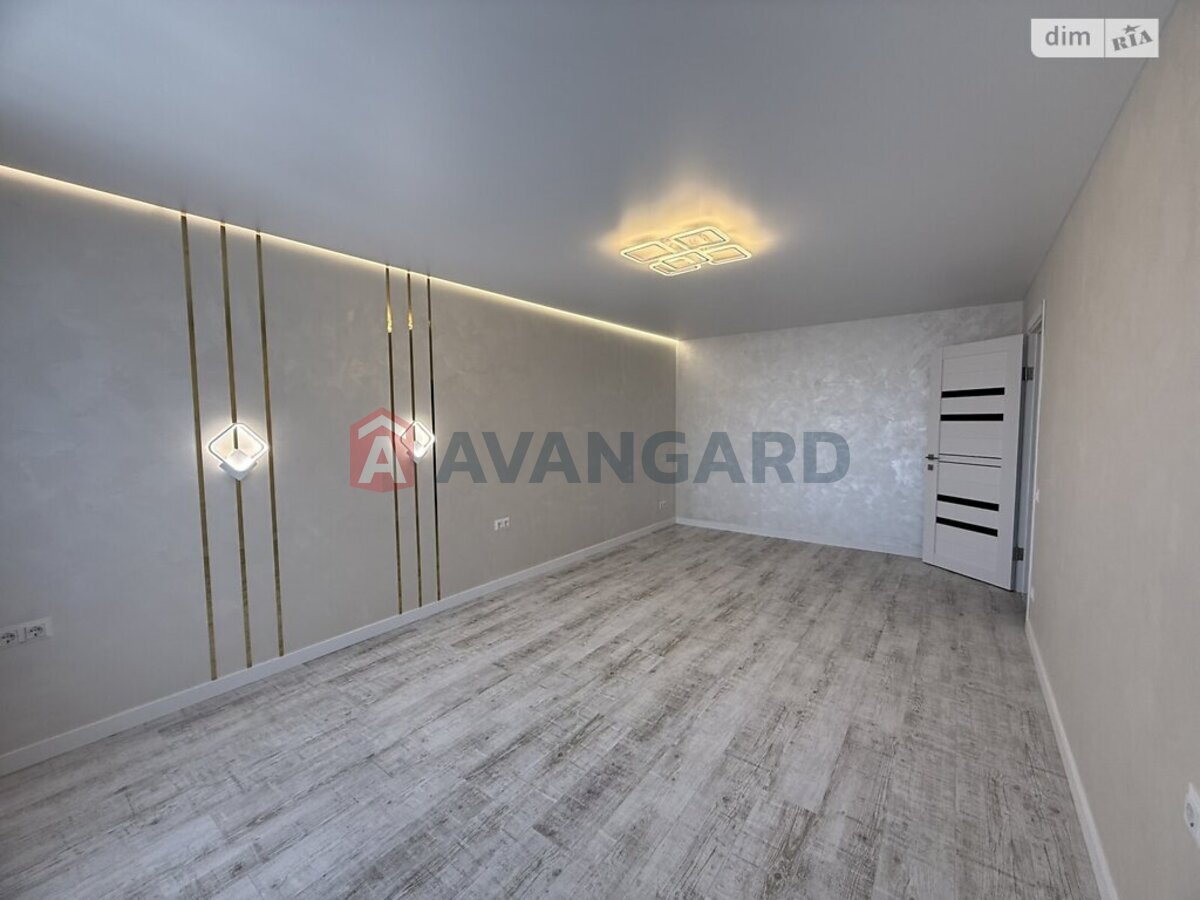 2 ��. ��������, 69/36/14 ��. �., 10/10 ������ ���� 6