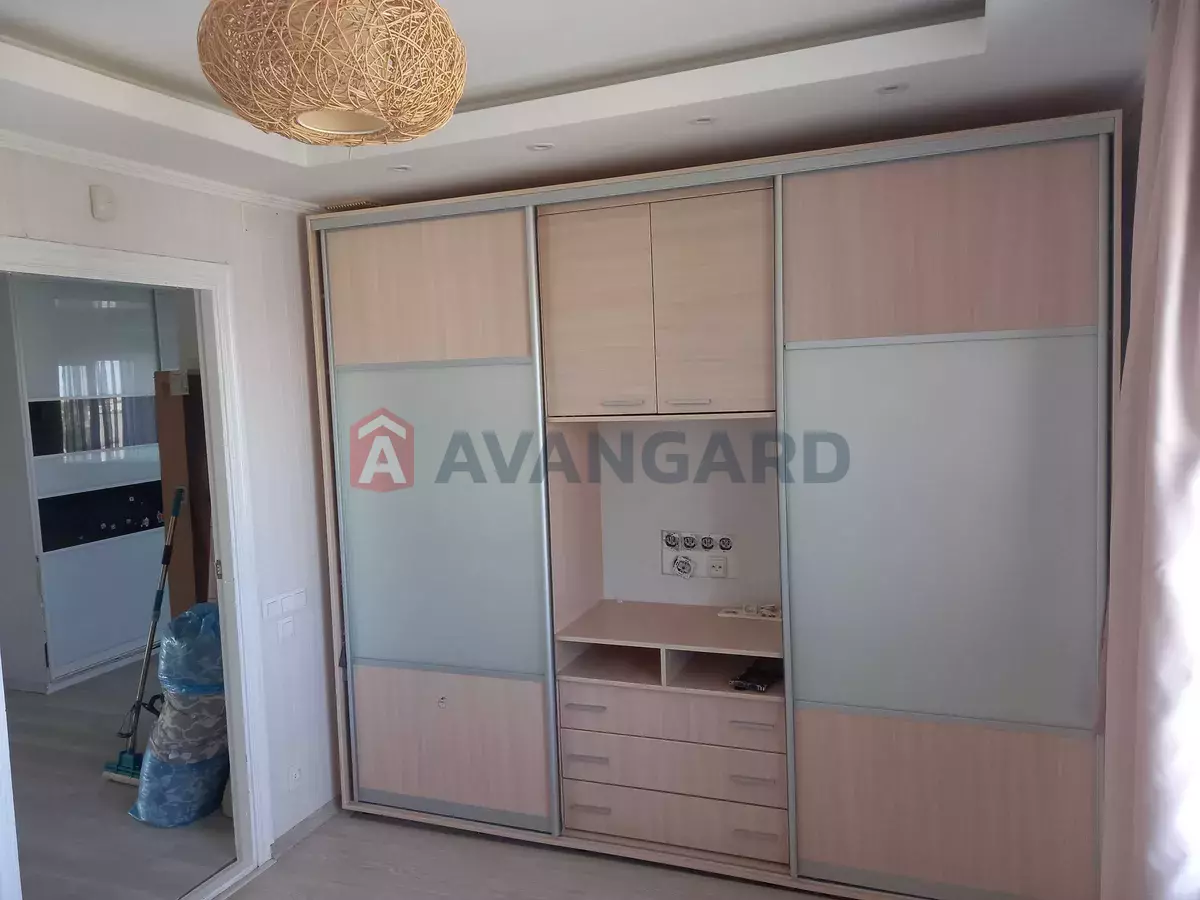 3 ��. ��������, 64/38/11 ��. �., 10/10 ������ ���� 11