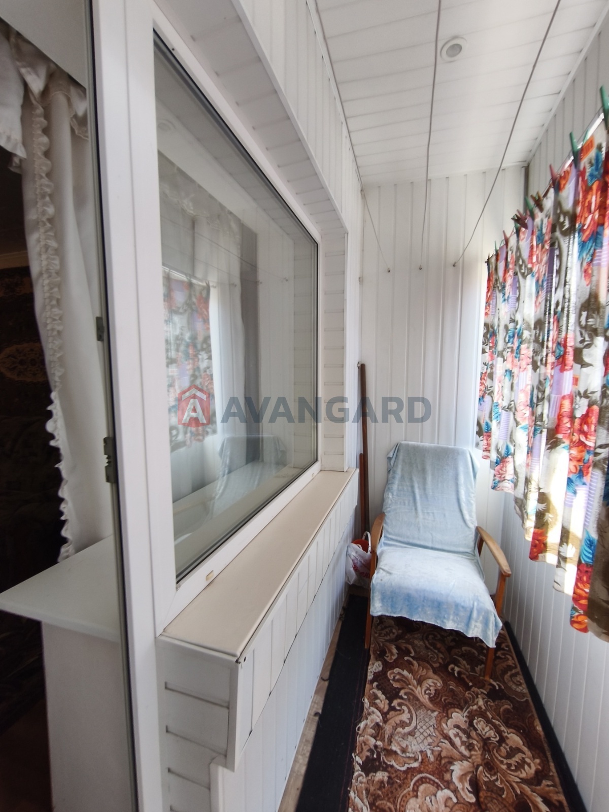 3 ��. ��������, 57/-/7 ��. �., 5/5 ������ ���� 12