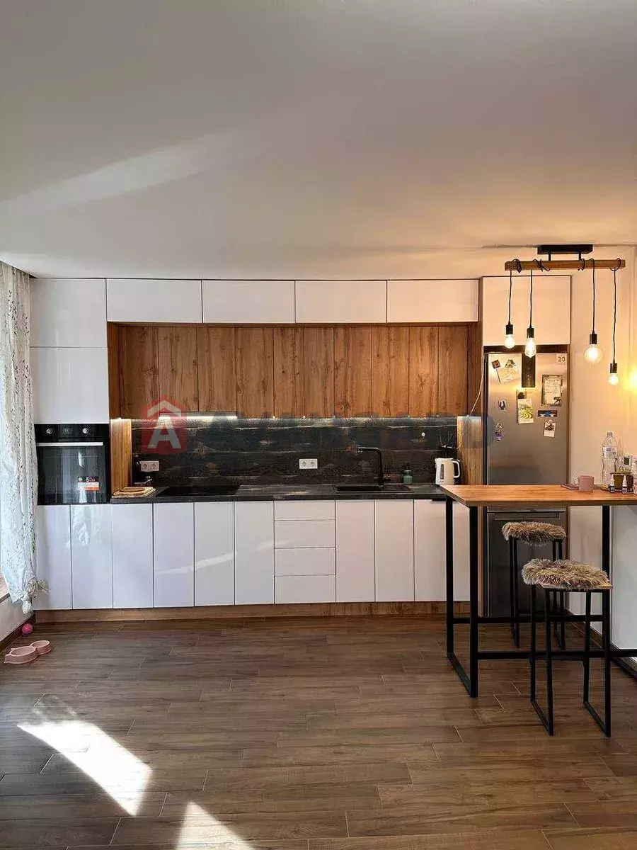 2 ��. ��������, 72/-/8 ��. �., 1/5 ������ ���� 5