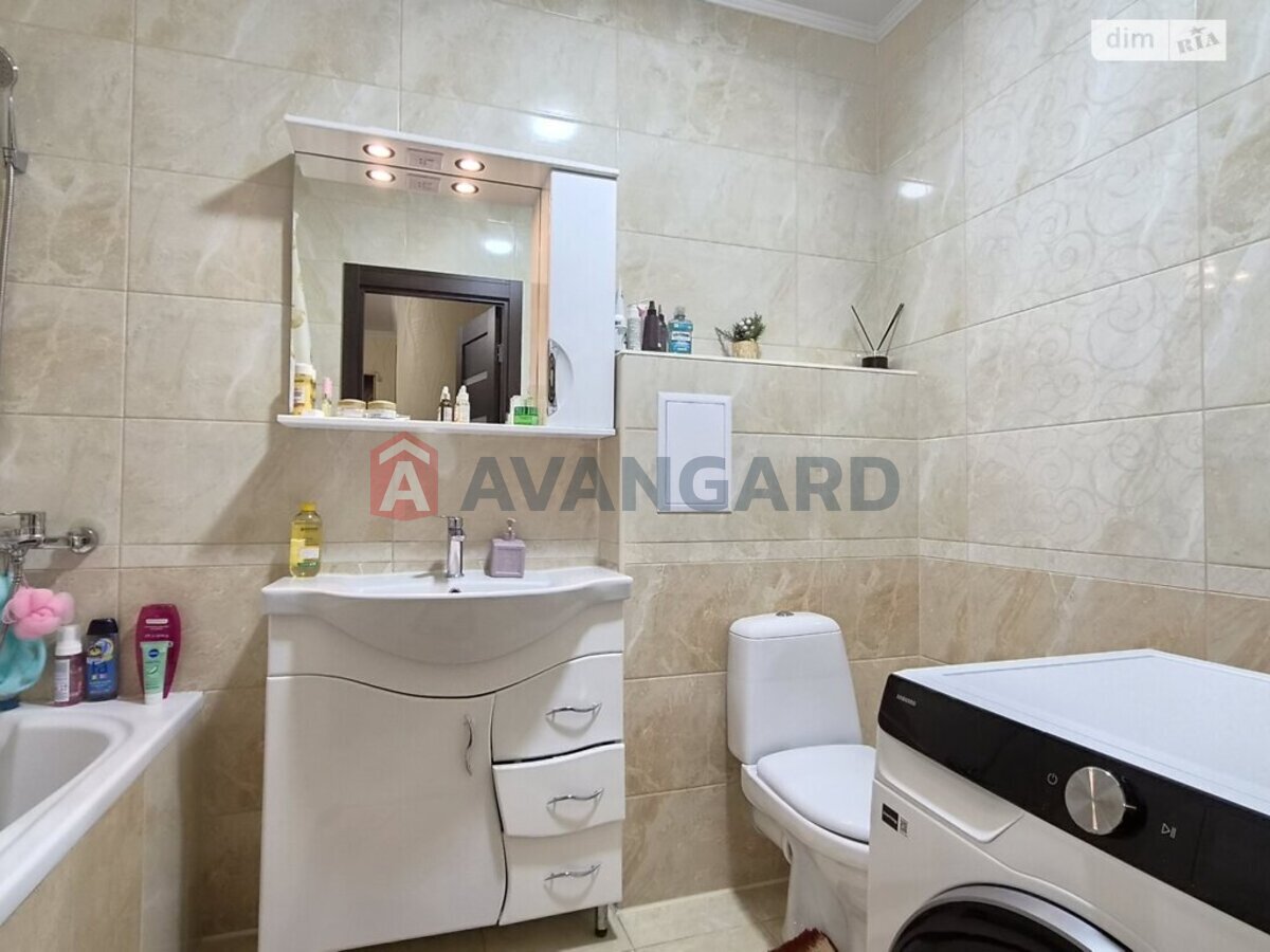 2 ��. ��������, 92/60/20 ��. �., 3/9 ������ ���� 20