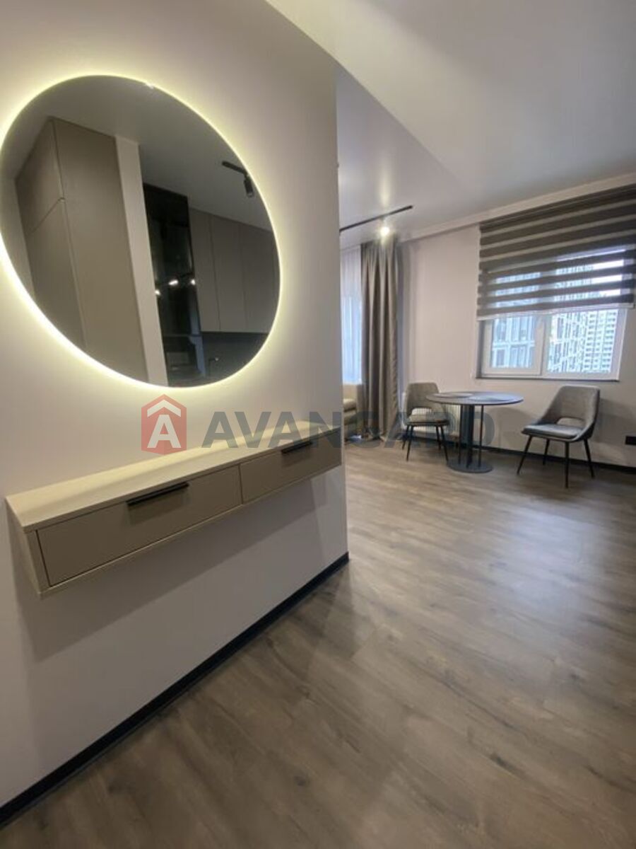 1 . , 41/-/20 . ., 10/21   22