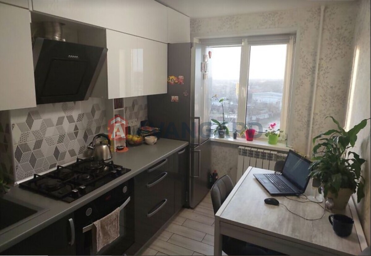 3 ��. ��������, 64/44/7 ��. �., 7/10 ������ ���� 1