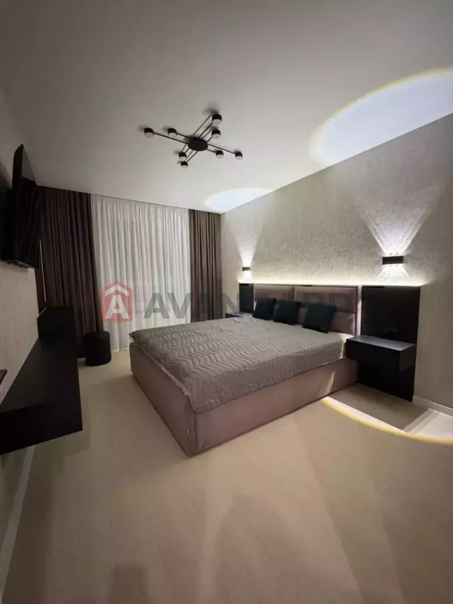 1 ��. ��������, 45/-/- ��. �., 8/10 ������ ���� 10