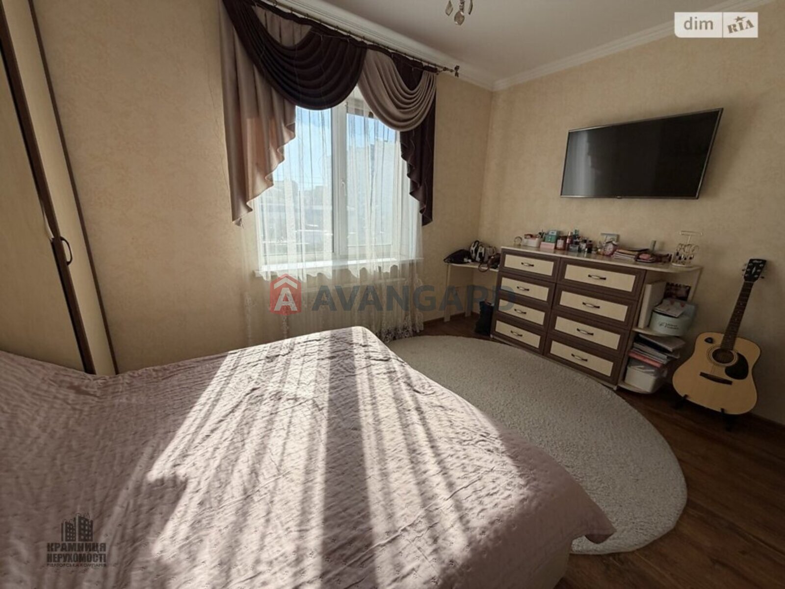 2 ��. ��������, 69/-/18 ��. �., 2/2 ������ ���� 3