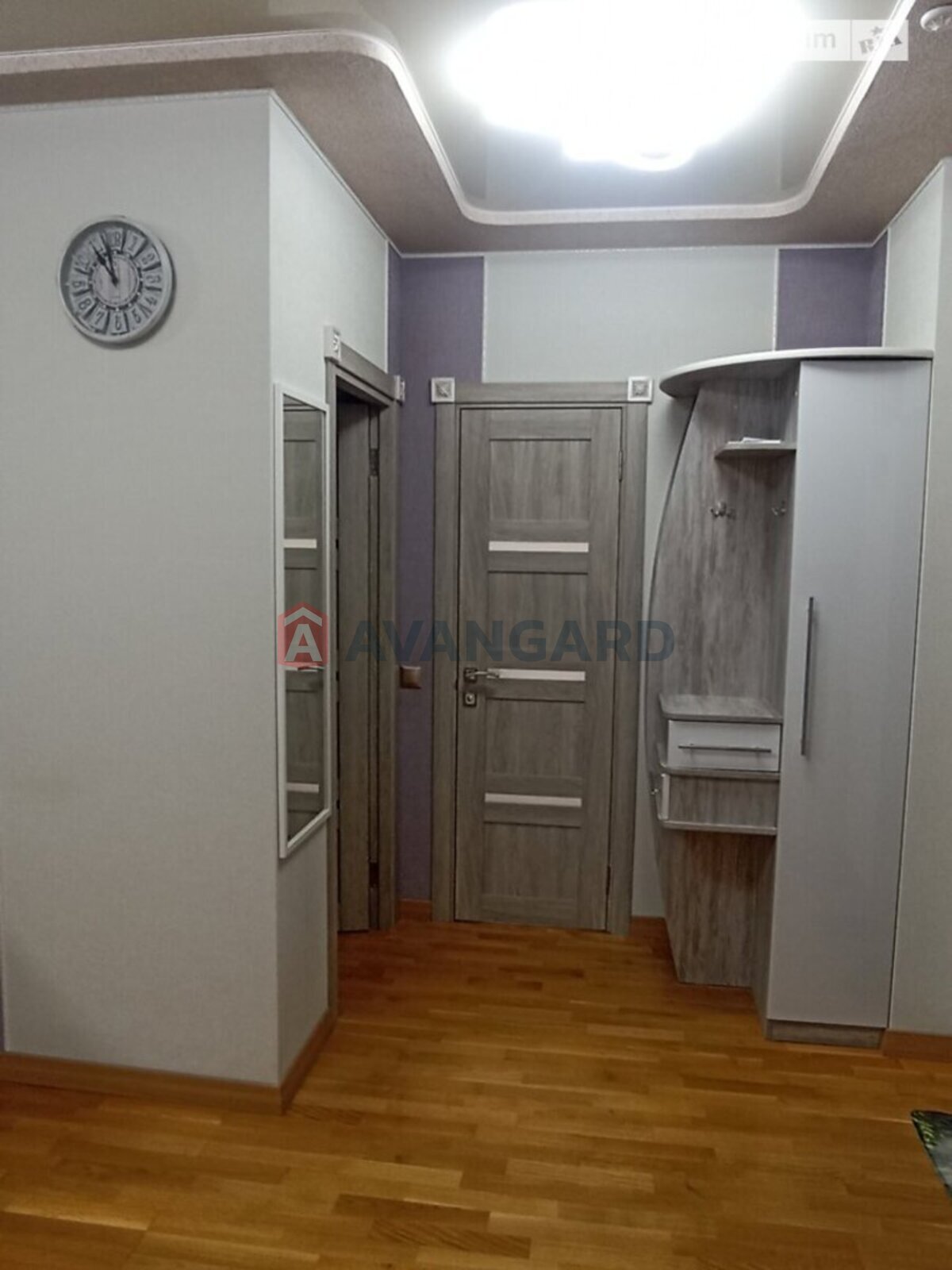 1 ����. ��������, 40/-/- ��. �., 6/16 ���� ���� 11