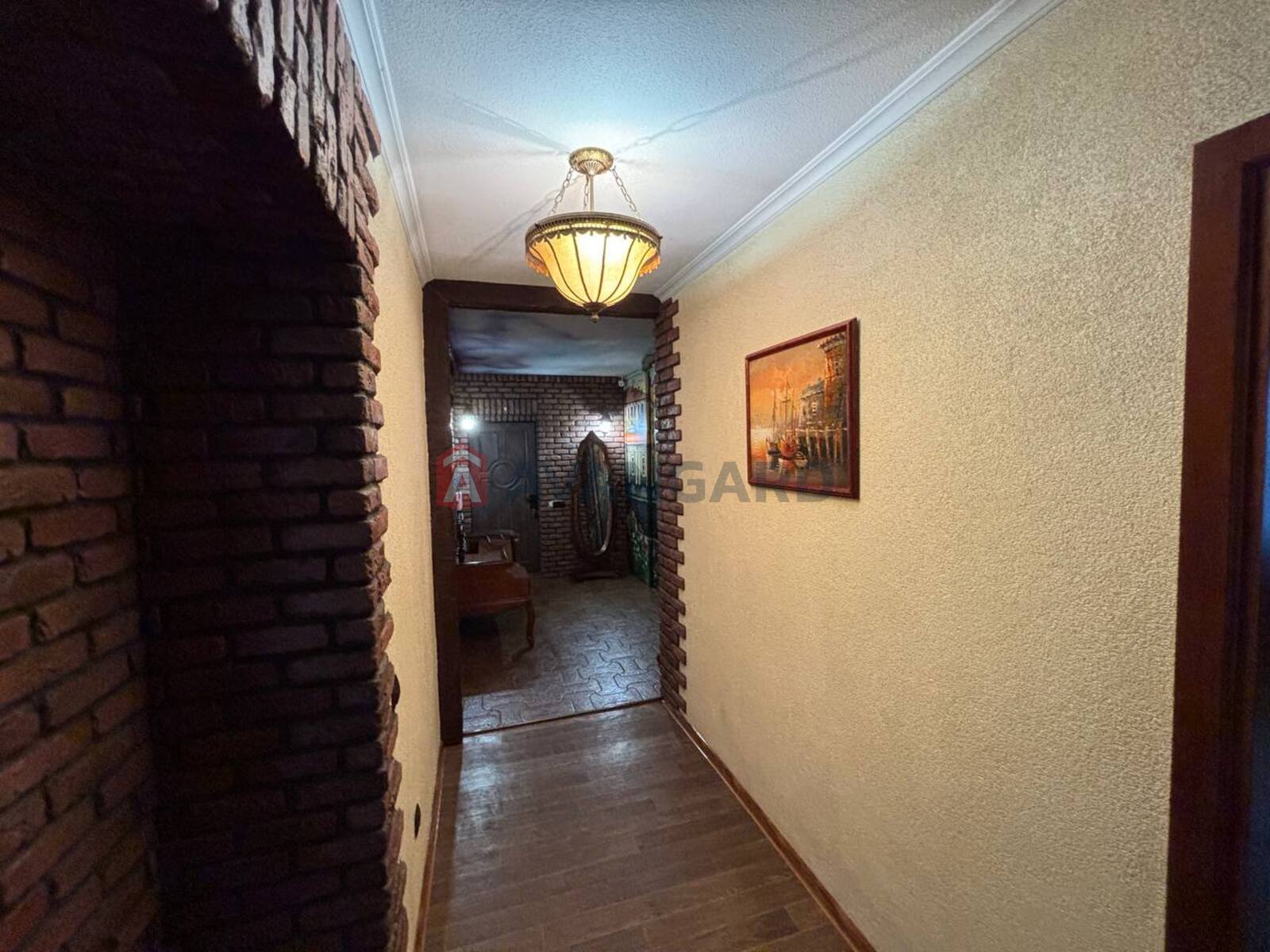 3 ����. ��������, 122/-/15 ��. �., 10/11 ���� ���� 12