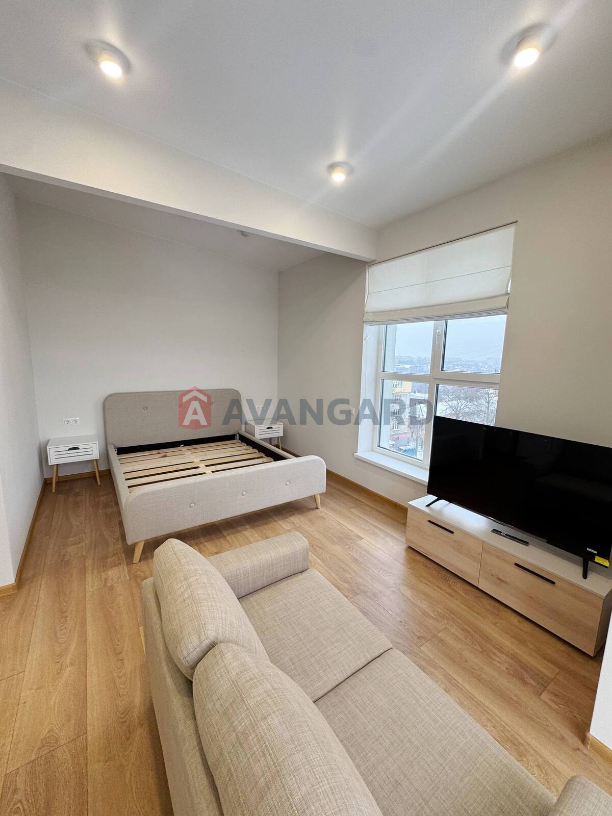 1 ��. ��������, 36/25/10 ��. �., 5/5 ������ ���� 3