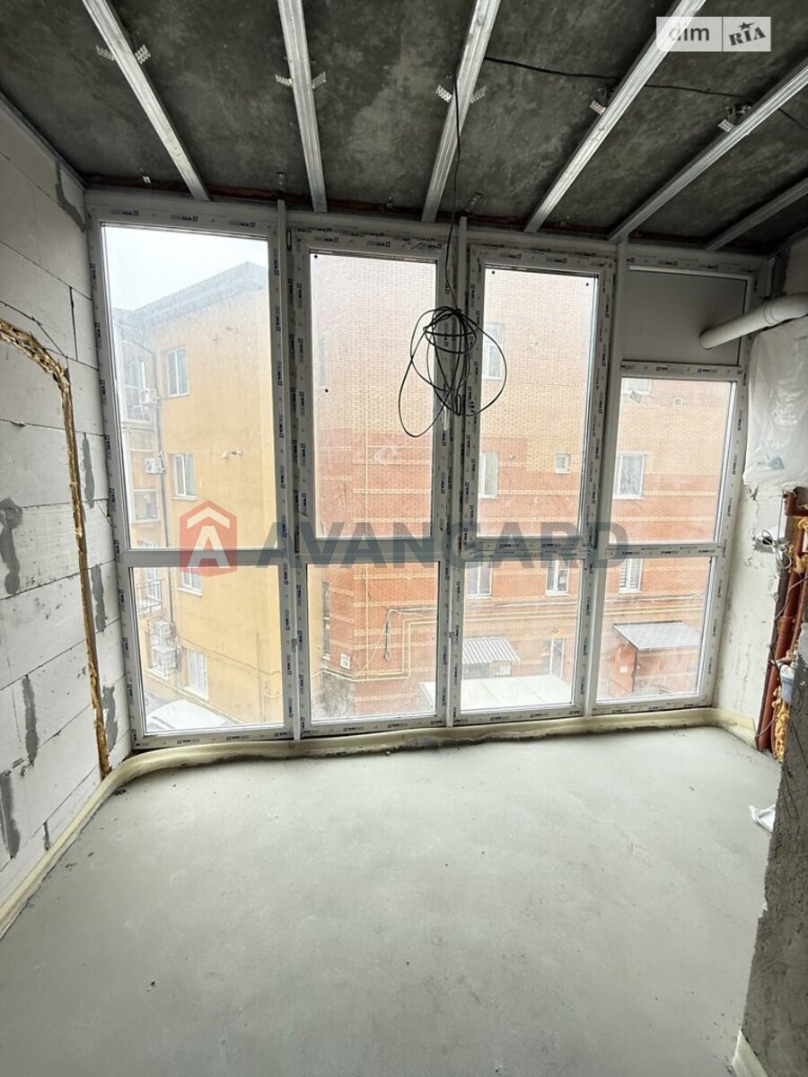 2 ��. ��������, 68/38/15 ��. �., 3/13 ������ ���� 7